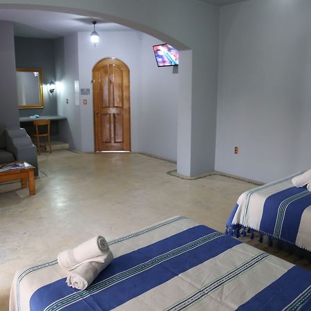 Casa Blanca Del Sol Bahia Chahue B&B Santa Maria Huatulco Екстер'єр фото